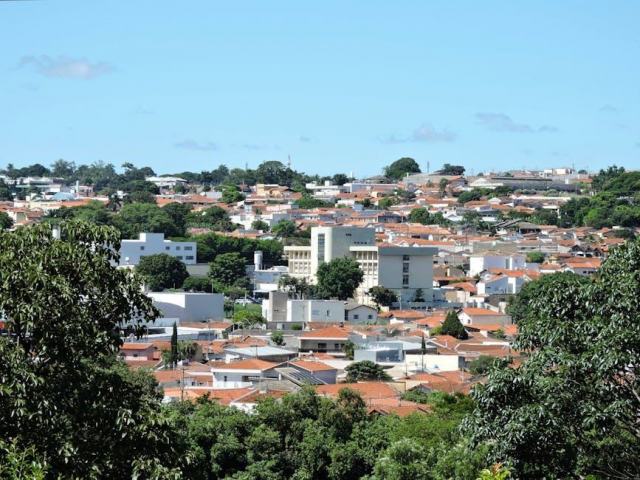 Vivre à Barcelone vs au Brésil : deux expériences méditerranéenne et tropicale Vivre à Barcelone vs au Brésil : deux expériences méditerranéenne et tropicale